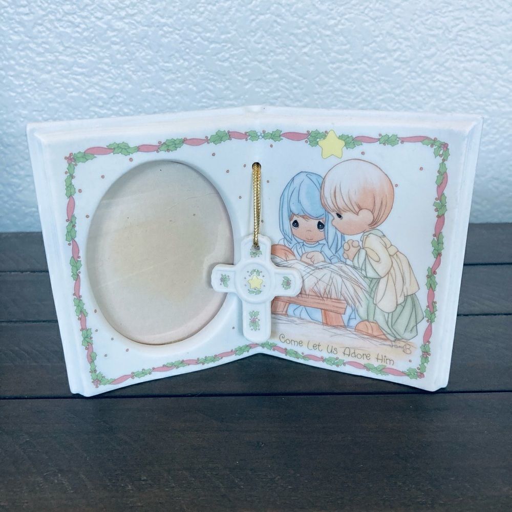 Precious Moments Christmas Nativity Porcelain Cross Charm Picture Frame